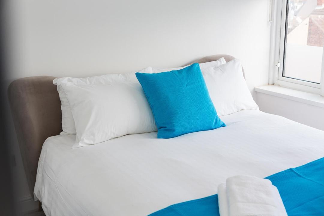 Coastline Villas - Heart Of Redcar 1 & 2 Bed New Apartments, Ideal For Contractors And Holidayers Room photo